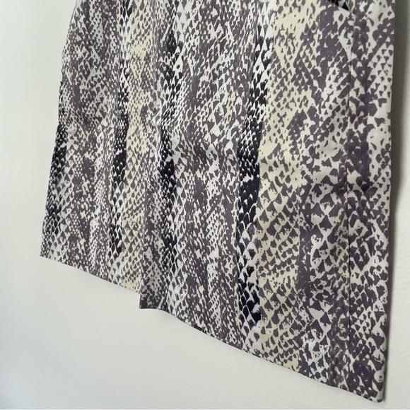 Snake Print Skirt w Pockets - Picture 14 of 14